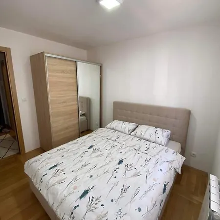 Stan Na Dan Istocno Sarajevo *