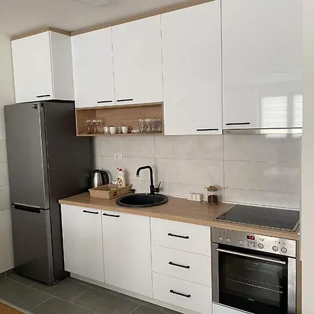 Hotel Stan Na Dan Istocno Sarajevo Lukavica